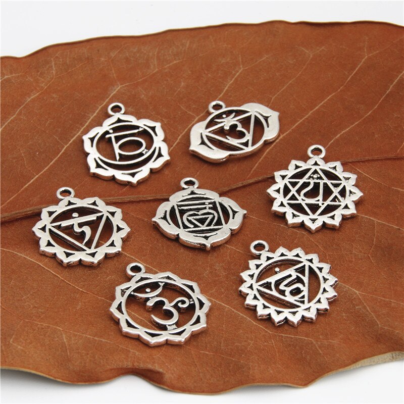 7 abalorios de Color plateado para hacer joyas, colgante de Mandala, Yoga, OM, budista, de Metal, 7 uds.