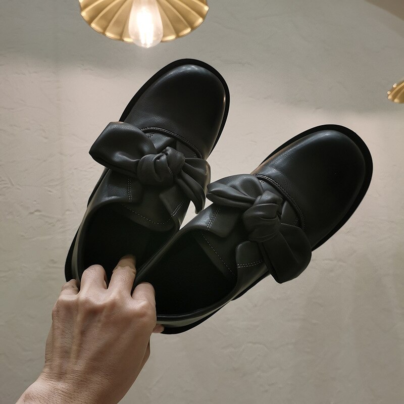 Płytkie usta łuk-węzeł okrągły nosek dorywczo kobieta buty drewniaki platformy mokasyny z futra motyl pnącza poślizg-na tkaniny sznurowane