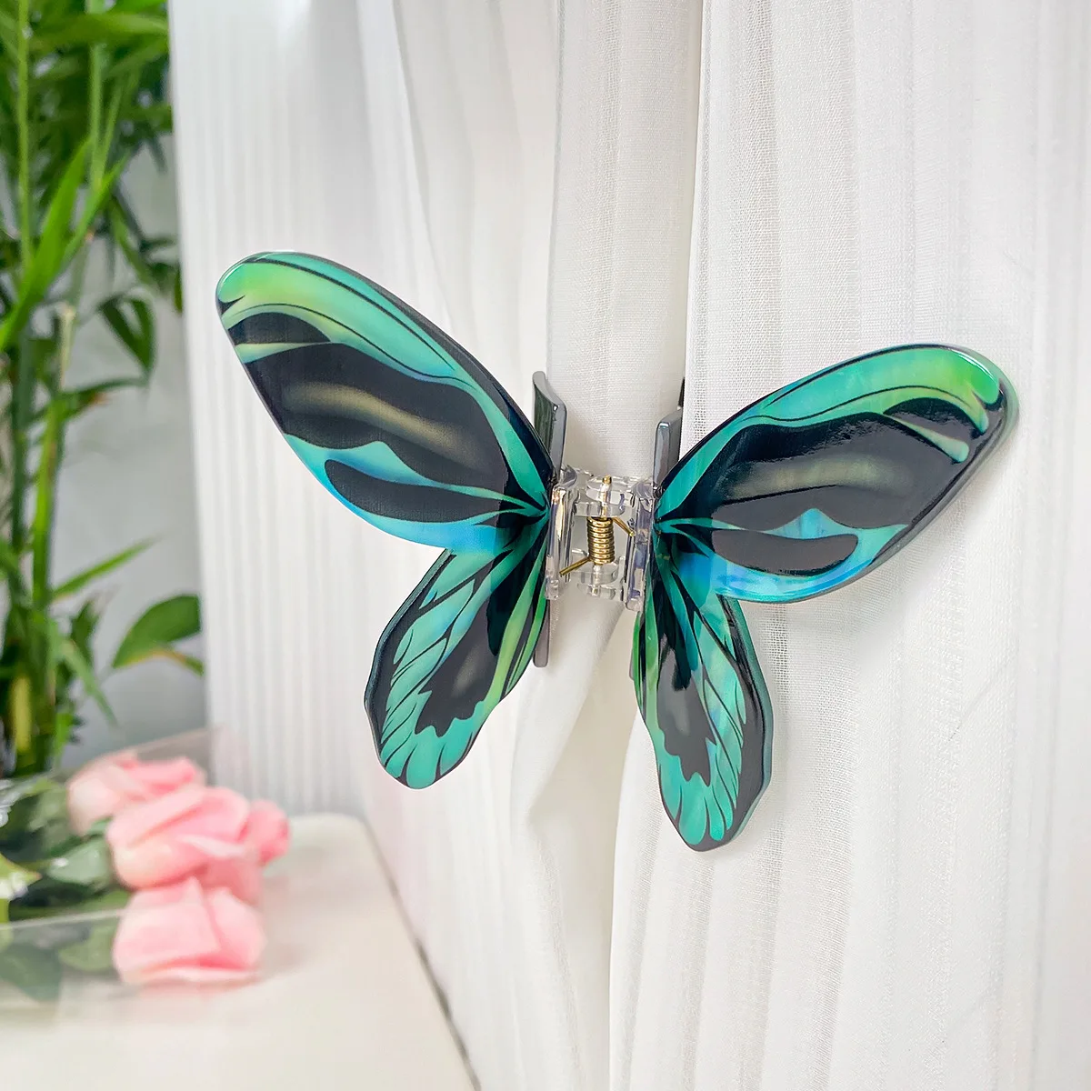 Muweordy Simulation Butterfly Hair Claw Acrylic Claw Clip Temperament Grab Hair Clip for Girls Ins Shark Clip Hair Accessories: SKY BLUE