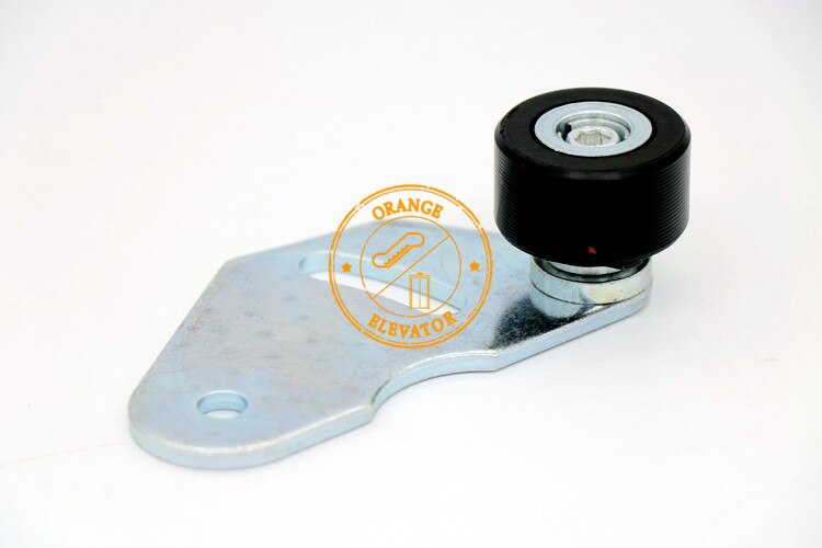 Elevator AMD Door Roller W Bracket