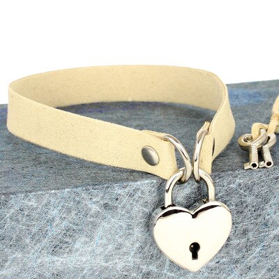 Cool Punk Goth heart love lock collar necklace Necklace Metal Love clavicle necklace Adjustable Jewelry for Women: Khaki