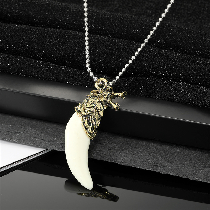 Colliers en métal Punk lune pour hommes, collier en dents de loup pour Couple, pendentif en dents de chien de personnalité Vintage, bijoux