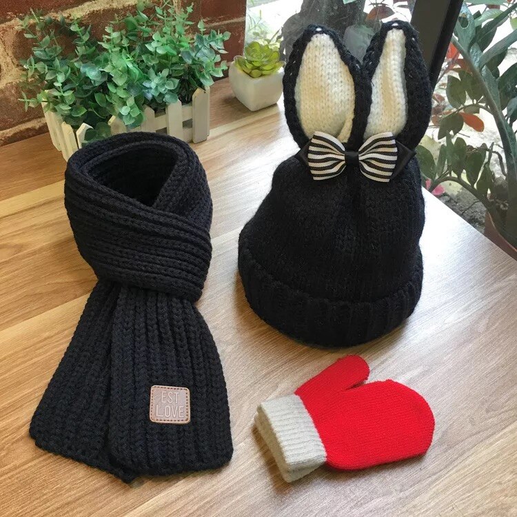 The South Korean little Girl winter winter hat: Black