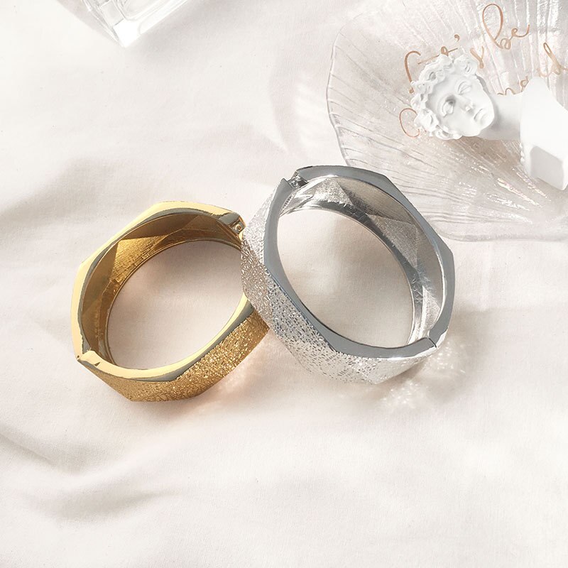 Klassieke Punk Metal Verklaring Manchet Armbanden Armbanden Voor Vrouwen Mode-sieraden Big Lichtmetalen Bangle