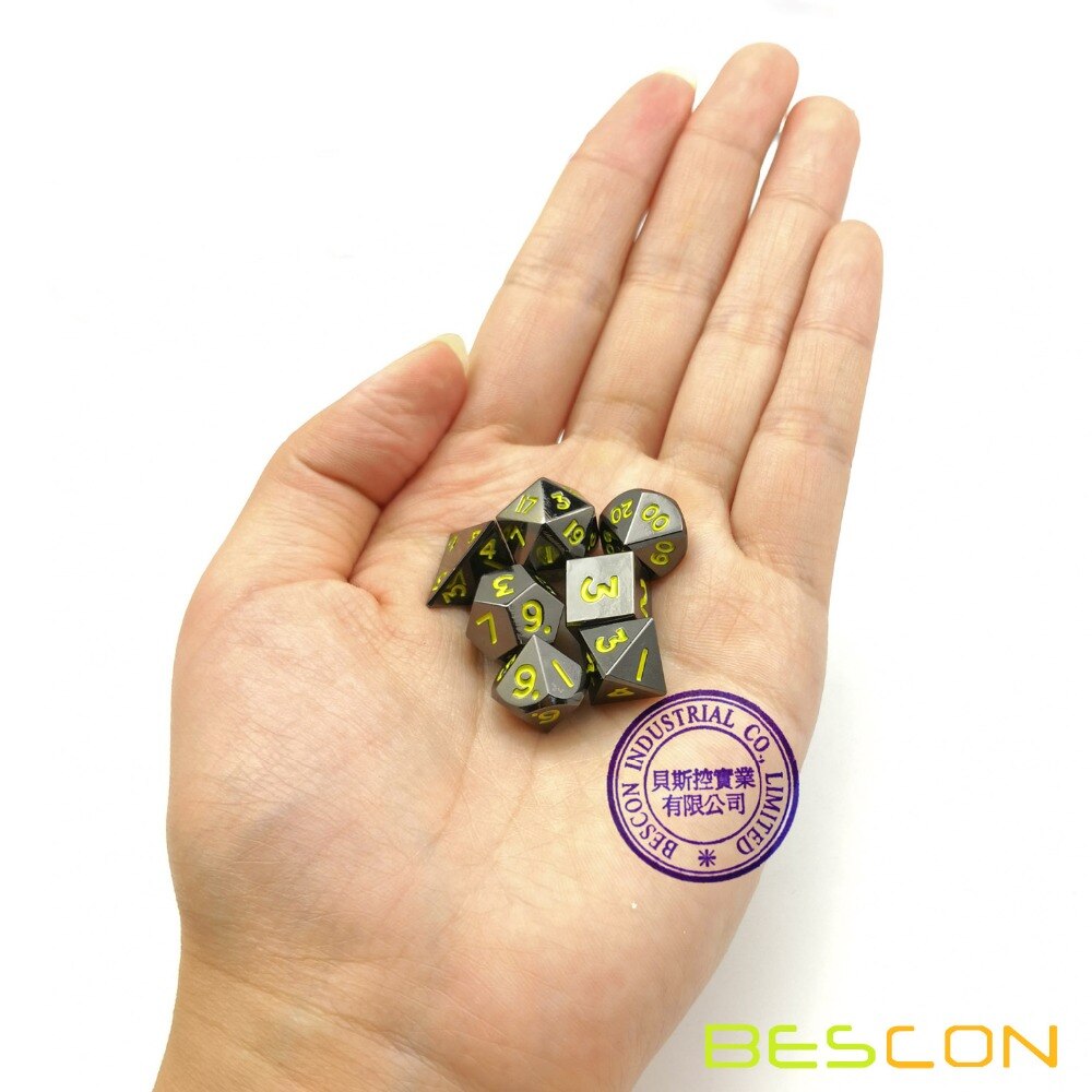 Bescon 10 MM Mini Solide Metalen Dobbelstenen Set Glossy Zwart met Gele Nummers, mini Metallic Polyhedral D & D RPG Miniatuur Dobbelstenen 7-sets