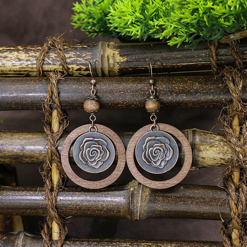 Pendientes étnicos Vintage bohemios con forma de gota para mujer, aretes largos bohemios con cuentas y borlas de madera, aretes redondos geométricos de hojas y flores, joyería: Vino tinto