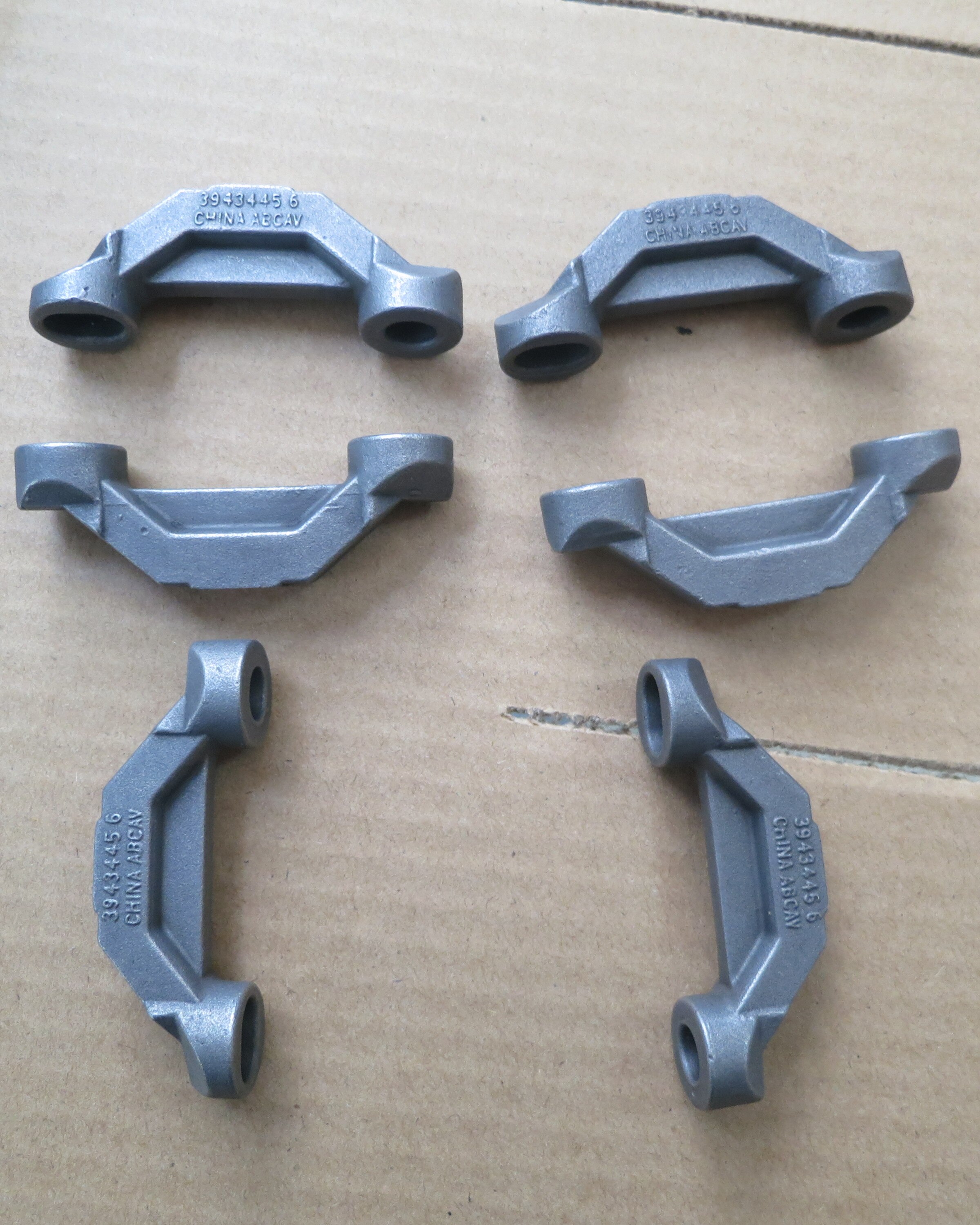 FOTON Cummins ISF3.8 Original Rocker Arm Bridge 4940179