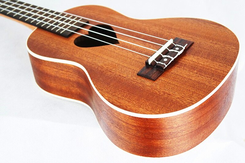 21 Inch Ukelele Sopraan Kleine Gitaar 4 String Hawaii Elektrische Ukelele Akoestische Guitare Liefdevolle Hart Patroon Cavaquinho Gitar