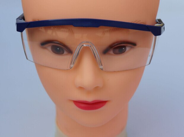 Safety Goggles Eye Protection Anti Fog Clear Vent Protective Glasses Lab Work Anti Virus Splash-proof goggles: Blue