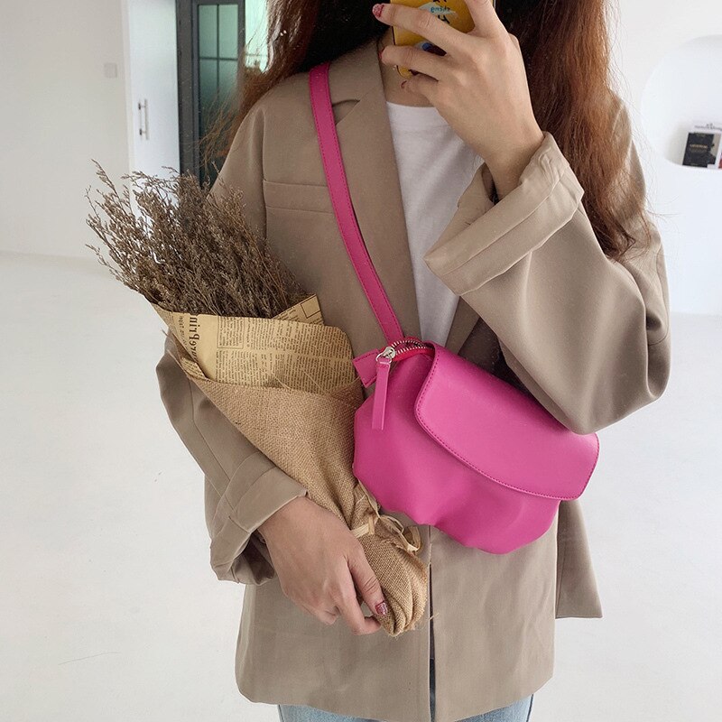 Ins estilo de Hong Kong Casual hombro Mini mensajero pecho bolsa brillante suave Pu Dumpling bolsa Mujer