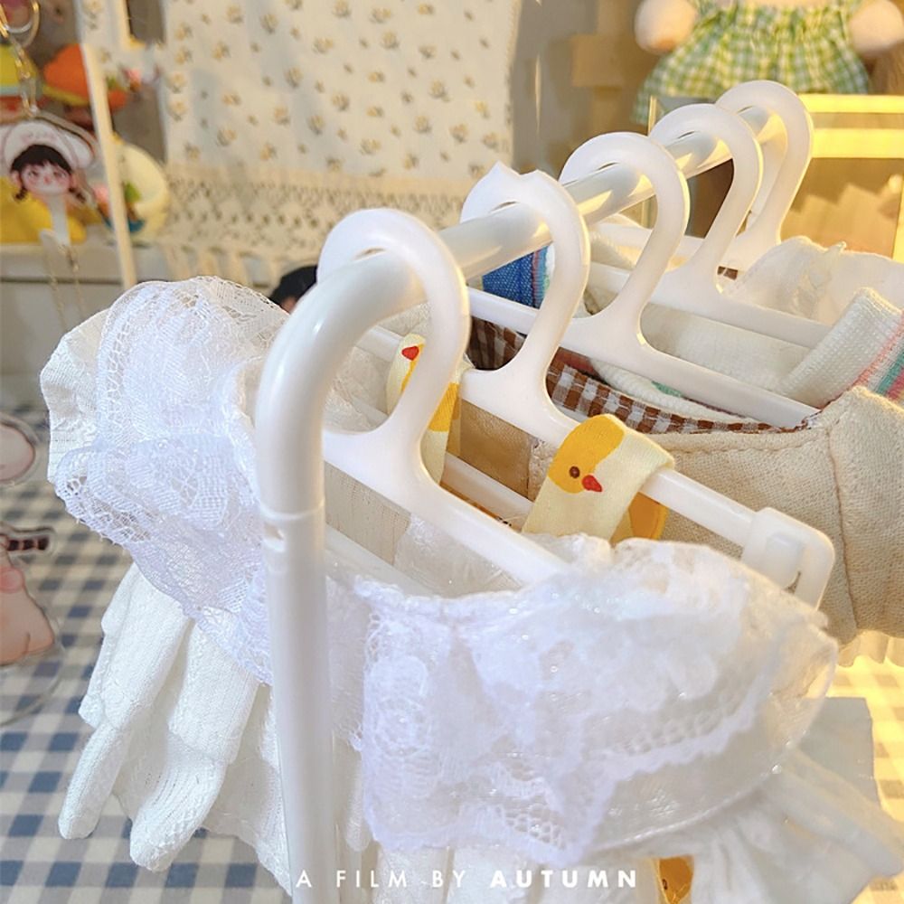 Perchero blanco para ropa de muñecas, accesorios para muñecas, casa de juego, Mini organizador de tela, accesorios para fotos, perchas para muñecas en miniatura de juguete