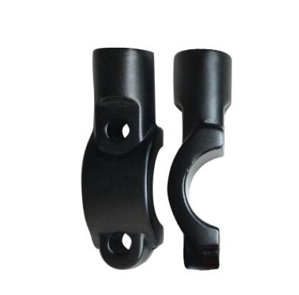 2 stk universal 7/8 tommer 22mm styr motorcykelbremse hovedcylinder spejlklemmer  m10*1.25mm til 19 rcs radial bremsepumpe: Sort