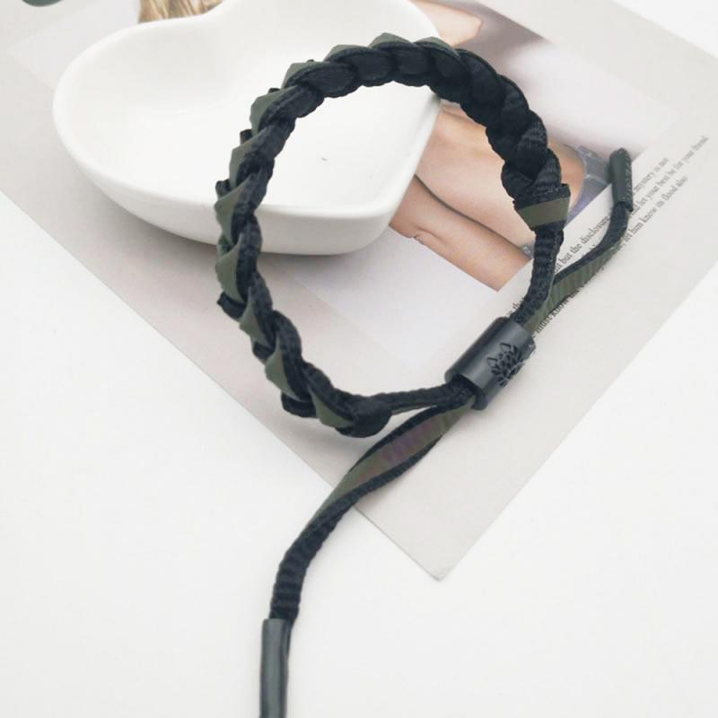 Holographic Baby Lion Reflective Peach Heart Bracelet Couple Black and White Bracelets Shoelace Knitting Hand-Woven: Little lion Black