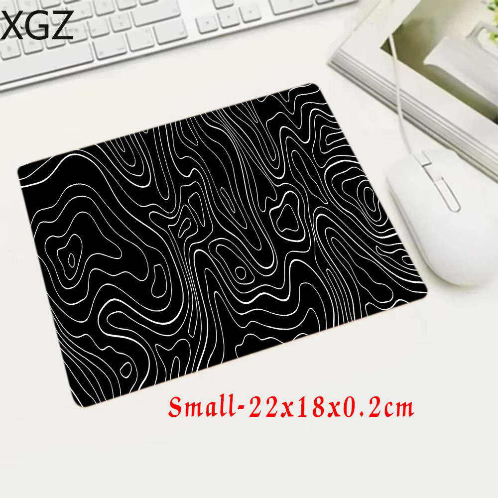Souris de jeu noir et blanc, clavier large, virus de bureau, carte de terrain 31.5x11.8 pouces, adaptée au bureau et à la maison, 1 pièce