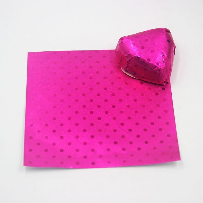 Mad aluminiumsfolie diy chokolade slikpakke papir komposit tinfoliepapir foliefolier indpakning firkantet 8 farver 100 stk / lot: Rosenrød