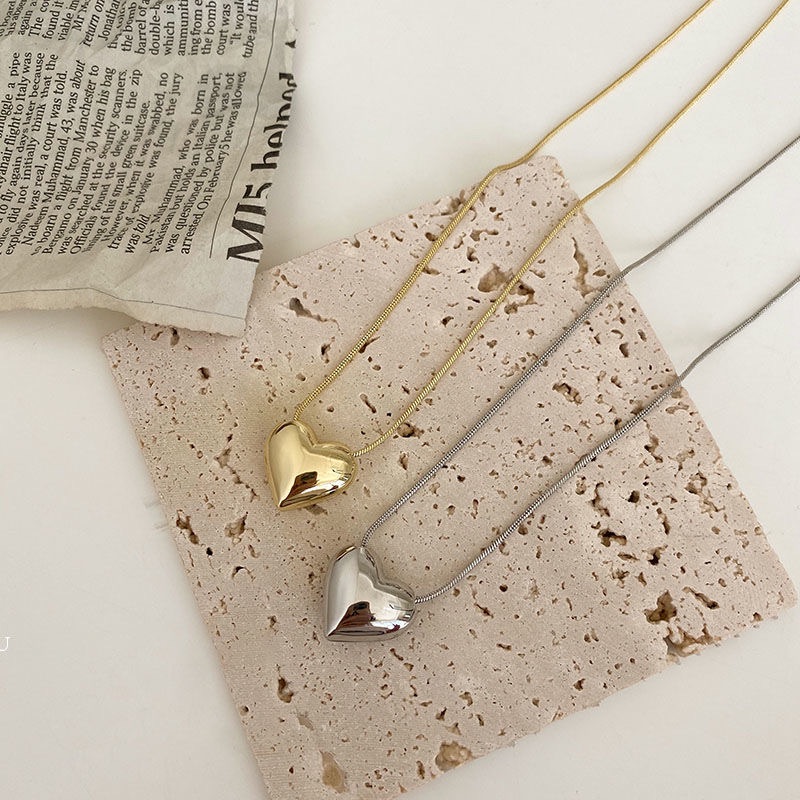 Collar con colgante de corazón de amor para mujeres y hombres, gargantilla de cadena fina de Simple con personalidad, joyería