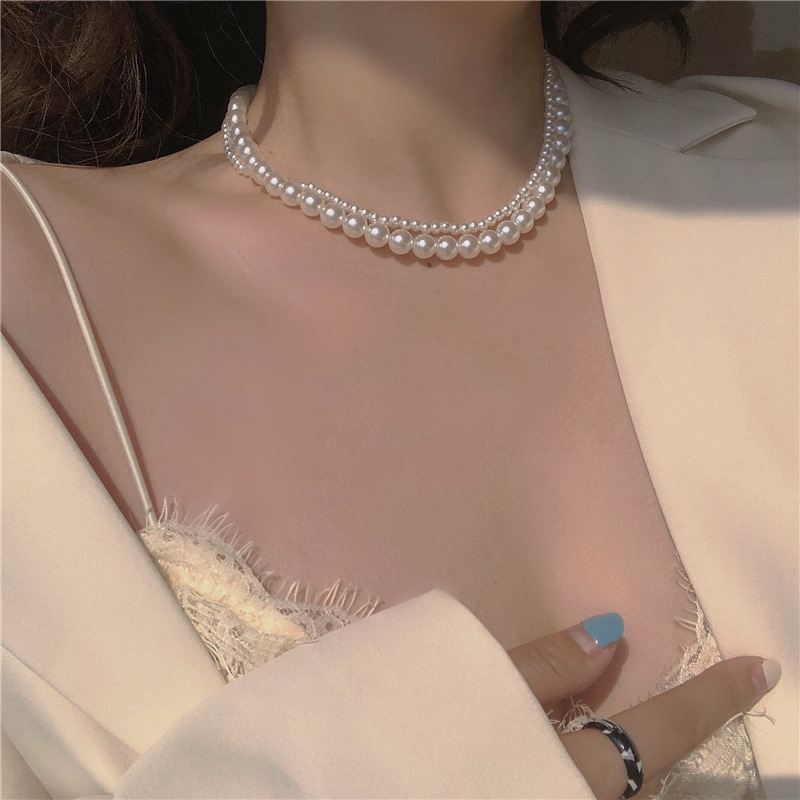 2023 Four Pearl Choker Necklaces Girl Summer Luxury Baroque Pearl Pendant Clavicle Chain For Women Jewelry: Black Zinc Plated