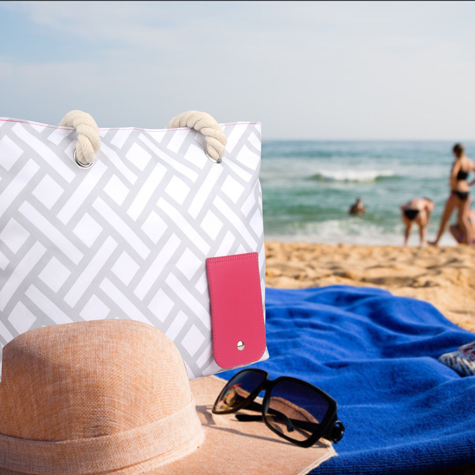 Wessleco Wine Tote Bag with Hidden Dispenser Portable Beach Wine Purse Insulated Large Wine Cooler Bag With Wine Bladder
