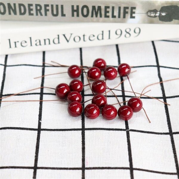 200P Artificial Single Stem Berry 2.76" Length Foam Berries for DIY Home Wedding Box Accessorie Christmas Party Decorative: Burgundy