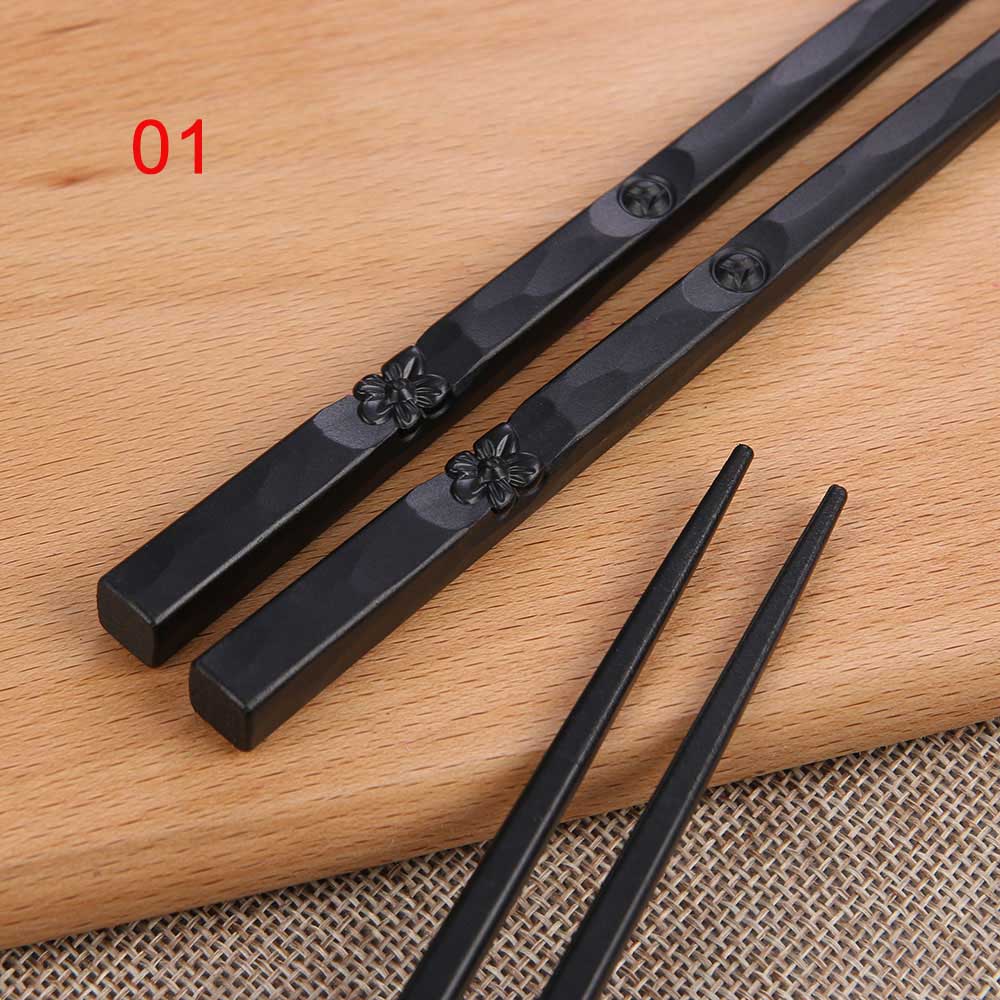 1 par japanska sushi hashi ätpinnar långa legeringspinnar hushållskök anti-reserbara svarta ätpinnar köketillbehör: 1