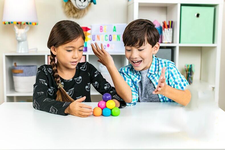 Stick Wall Ball Stress Relief Ceiling balls Squash Ball Globbles Decompression toy Sticky Target Ballceiling light ball