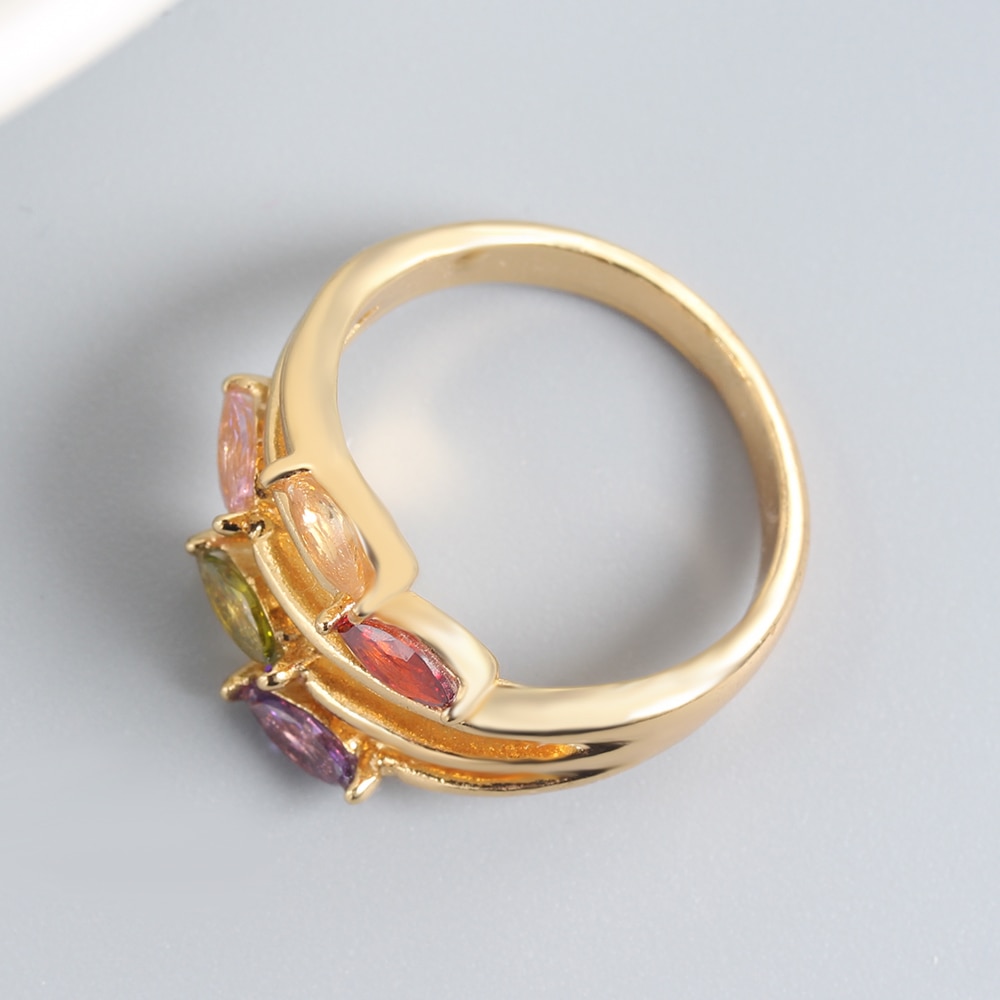 Vijf Kleur Zirkoon Paard Eye Gold Vinger Ring Vrouwen Ring Vrouwelijke Mode Party Wedding Ring Vrouwelijke Eenvoudige Persoonlijkheid Sieraden