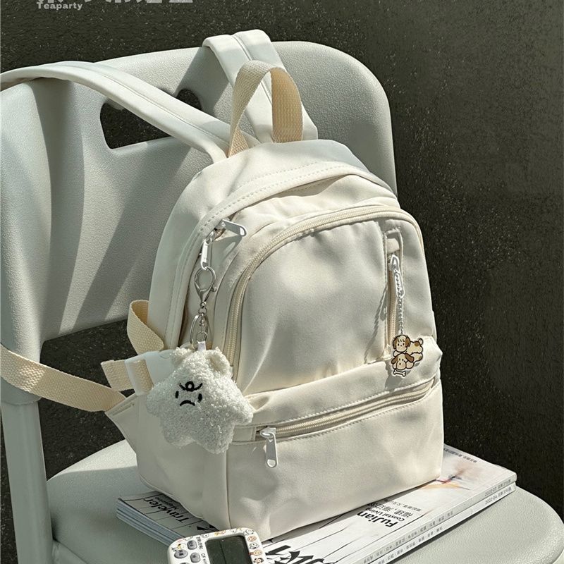 Mochila vermelha, mini mochila de viagem leve, mochila pequena casual para estudantes universitários, feminina: 14 polegadas / Preto