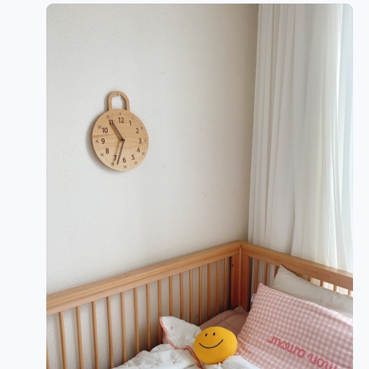 Scandinavische Stijl Serie Cartoon Stille Wekker Thuis Massief Houten Stille Klok Wandklok Eenvoudige Digitale Klok Nachtkastje Klok