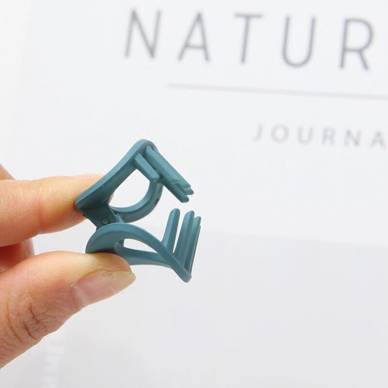 Korean hair jewelry simple hollow small hairpin grab clip Japanese and Korean personality top clip