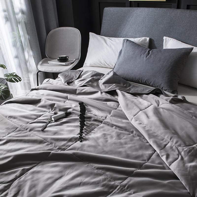 47 quilt sommerdyne ,100%  vasket silke, maskinvaskbar, myk behagelig pustende kan sove naken