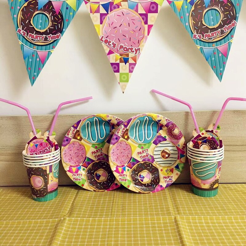 41 stks/set Leuke Donut Feestartikelen Wegwerp Kit Verjaardagsfeestje Gunsten Donut Decor Bruiloft Verjaardag Tafel Decor Supplies