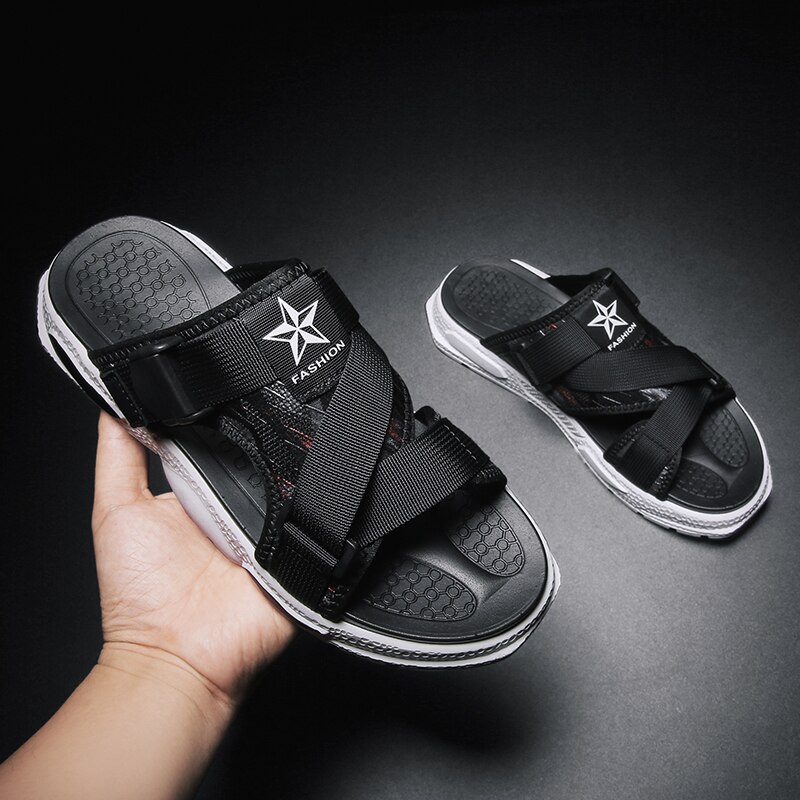 Cyytl sommar för män friluftssandaler sömmar mjuka och bekväma flip flops andas avslappnade lätta tofflor: Svart  j10 / 42