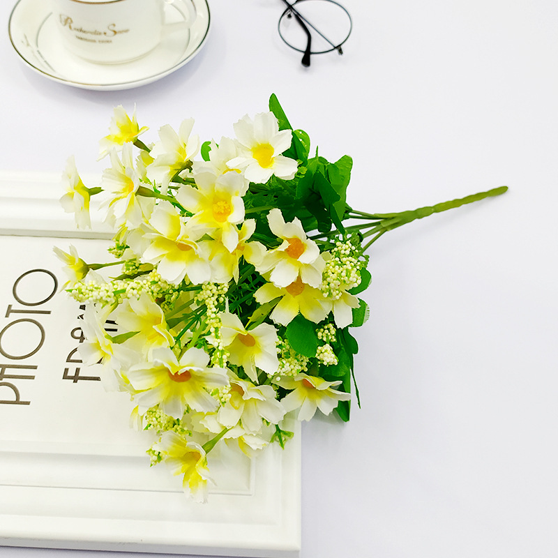 Artificial Flower Bouquet, Preserved Silk Daisy, for Indoor and Outdoor Decoration, Home and Office, 28 Heads, 1 pc