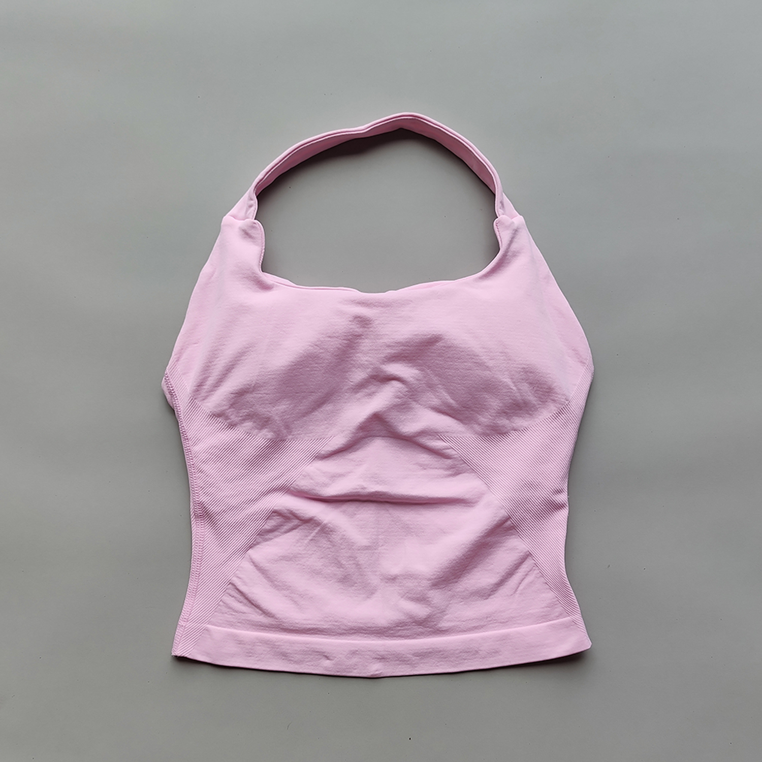 Gymväst med halterneck, rygglösa linnen, push up-material, sport-bh:ar, löparväst, träningstoppar, aktivkläder, yogakläder