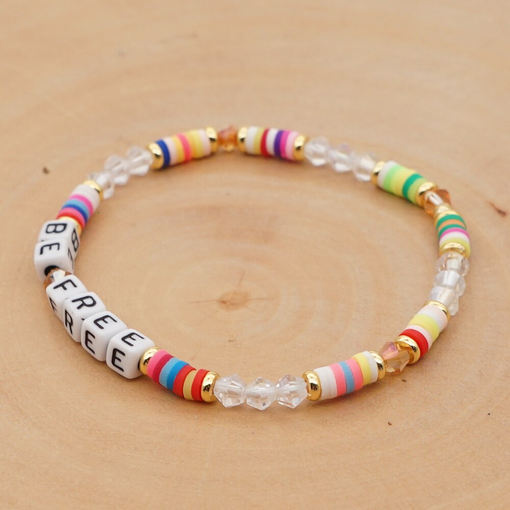 Go2 boho armbanden voor dames, letters van polymeerklei, kralen patchwork armbanden, elastische heishi kralen, handgemaakte dames polsbandjes