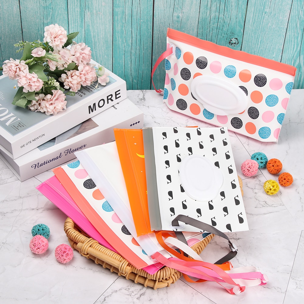 Portable Wet Wipes Bag Easy-carry Snap-strap Wipes Case Flip Cover Wet Wipes Container Stroller Self-sealing Cosmetic Pouch