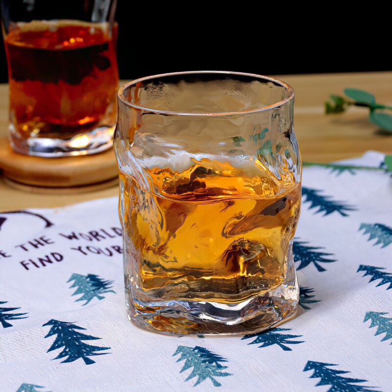 Europæisk phnom penh trærod form gennemsigtigt glas restaurant hjem spiritus øl whisky vodka glas drikkekop
