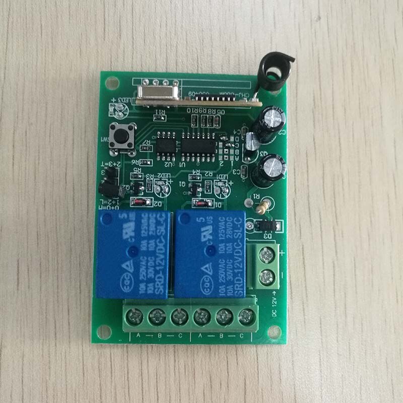 2-CH Transmitter + Receiver 433MHz Relay Wireless Remote Control Switch Gate ABS