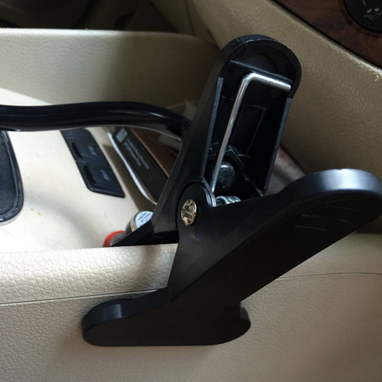 Car Food Tray Desk 360 Degree Adjustable Snack Tray NonSlip Travel Little Tray for Drink Beverage Auto Bracke Parts Accessories