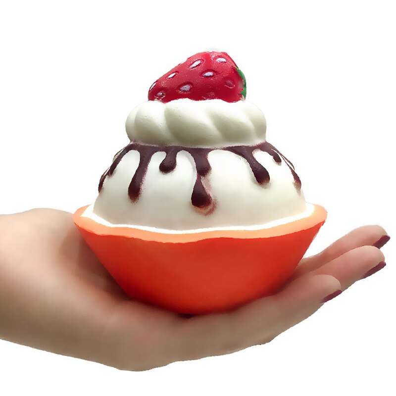 Aankomst Kawaii Aardbei Chocolade Taart Squishy Langzaam Stijgende Squeeze Speelgoed Kids Baby Decompressie Speelgoed 10*9 Cm