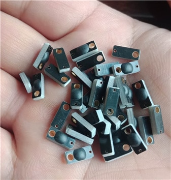 Uhf rfid -taggar för verktygshantering antimetal 860-960 mhz iso 18000-6c 10*4*2mm