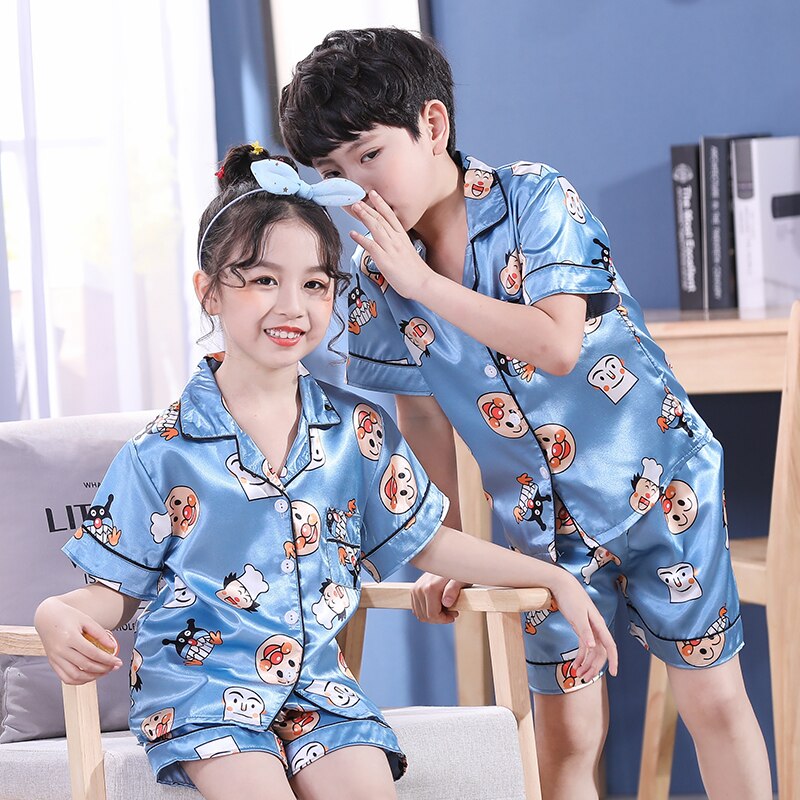 Kinderen Pyjama Satijn Zijden Pyjama Set Kinderen Baby Boy Meisje Kleding Zomer Korte Mouw Tops + Shorts cartoon Nachtkleding