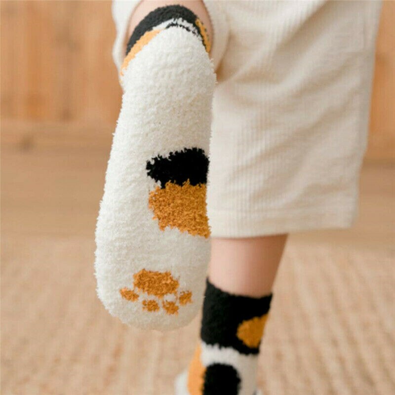 Calentadores de la pierna del bebé invierno Bebé niñas adorable garra de gato grueso cálido dormir calcetines de lana de Coral de Patchwork de impresión