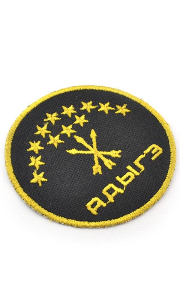 Autocollant d'étiquette ronde brodé de drapeau d'adige 8cm appliqué avec la chaleur (fer) 
