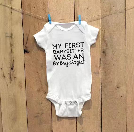 2020 bebê recém-nascido do menino meninas bodysuit algodão minha primeira babá era um embriologista impresso macacão roupas outfits: 3-6M