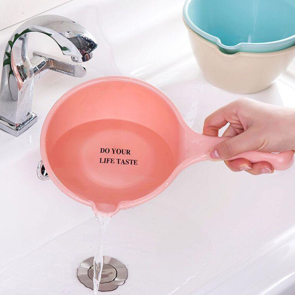 3pcs Plastic Kitchen Water Ladle Water Container Simple Style Water Ladle for Home