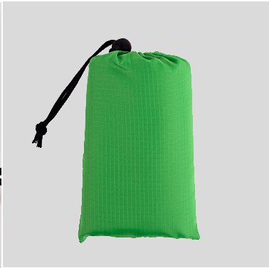 1.4m udendørs camping praktisk foldbar vandtæt strand picnicmåtte græsplæne bbq sommer krybende mat legetøj med vindtæt søm: Grøn