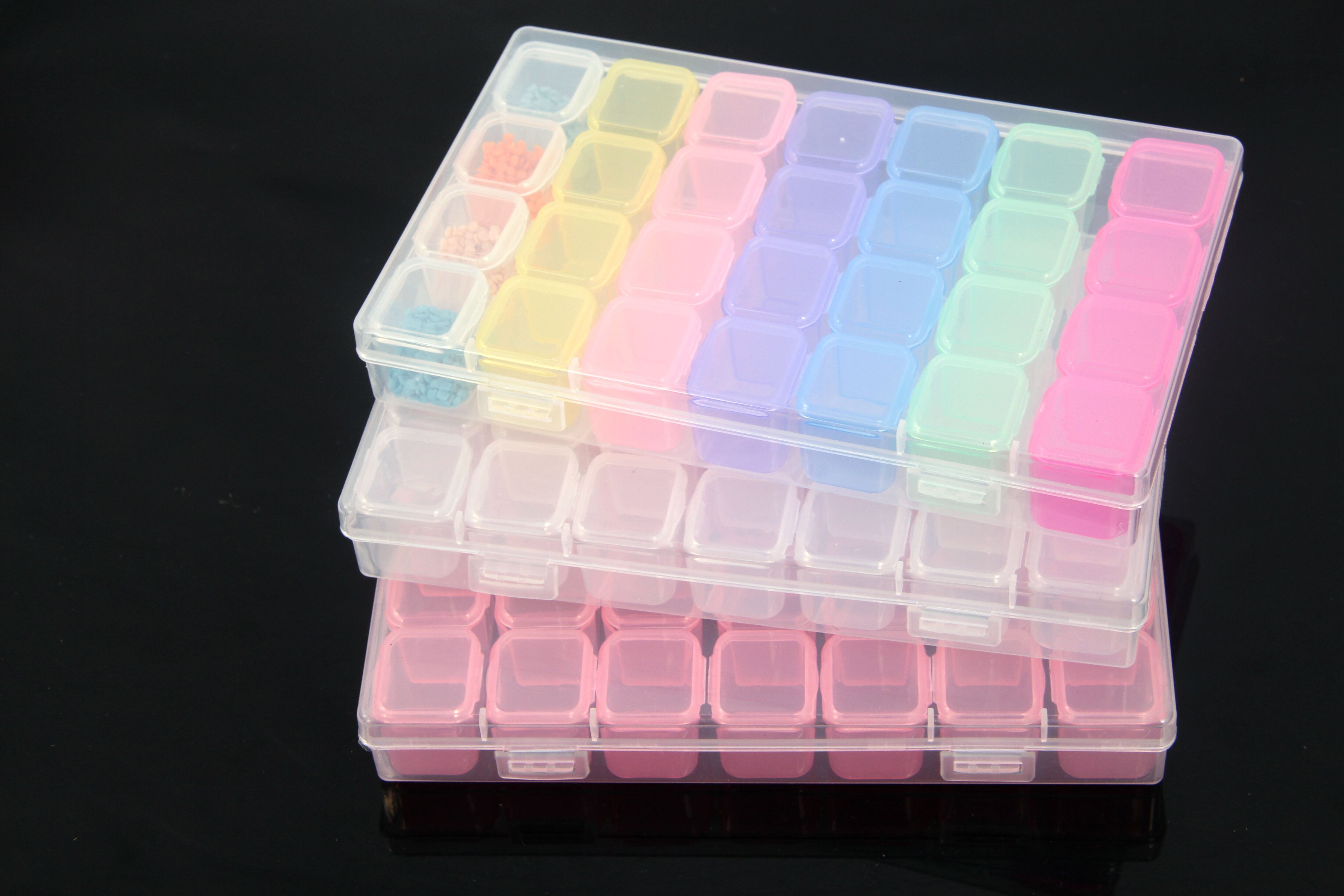 Caja de almacenamiento de perlas de plástico, organizador de cuentas, accesorios de pintura, bordado de diamantes, 28/56 ranuras: 3pcs