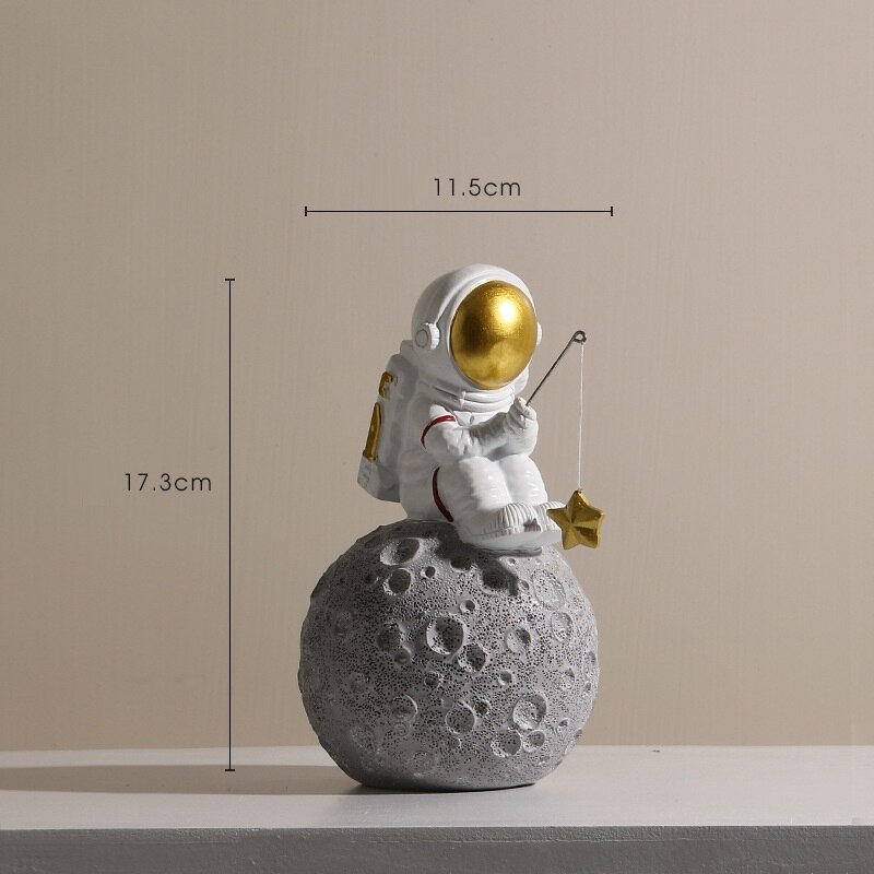 Astronaut Beeldje Voor Huisinrichting Kantoor Accessoires Ornamenten Voor Slaapkamer Woonkamer Decoratie Reson Standbeeld Art Sculptuur: Fishing for stars