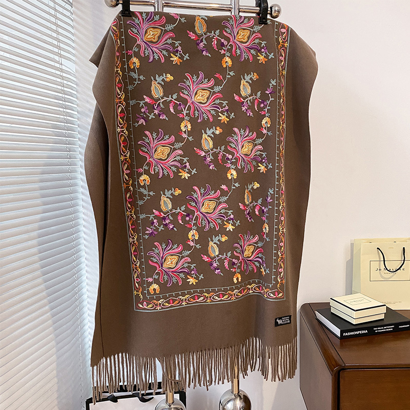 Luxo de alta qualidade bordado cachecol elegante feminino inverno grosso quente pescoço pashmina longa franja cachecóis senhora cobertor xale macio: Verde